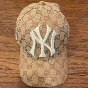 Gucci New York yankee hat